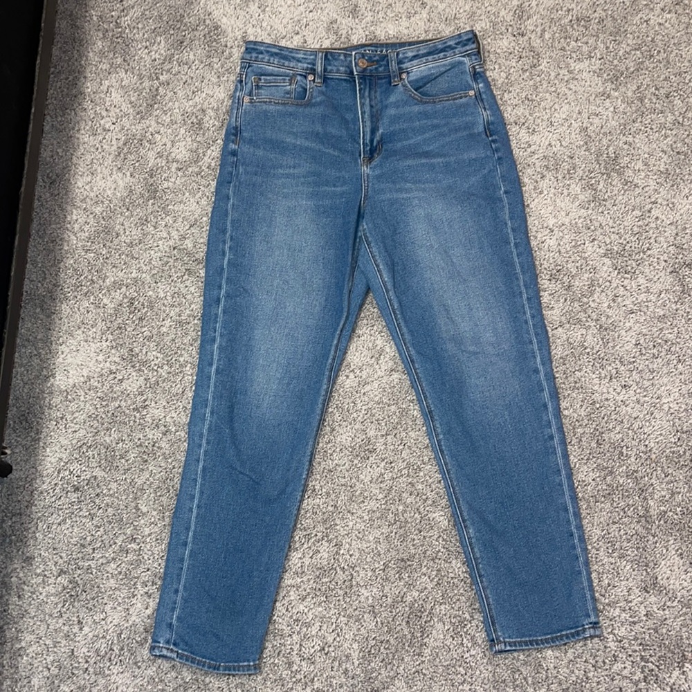 American Eagle Mom Jean